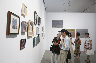 收藏投资导刊 『高山上跑下来30只麋鹿』艺术展在798艺术中心璀璨开幕